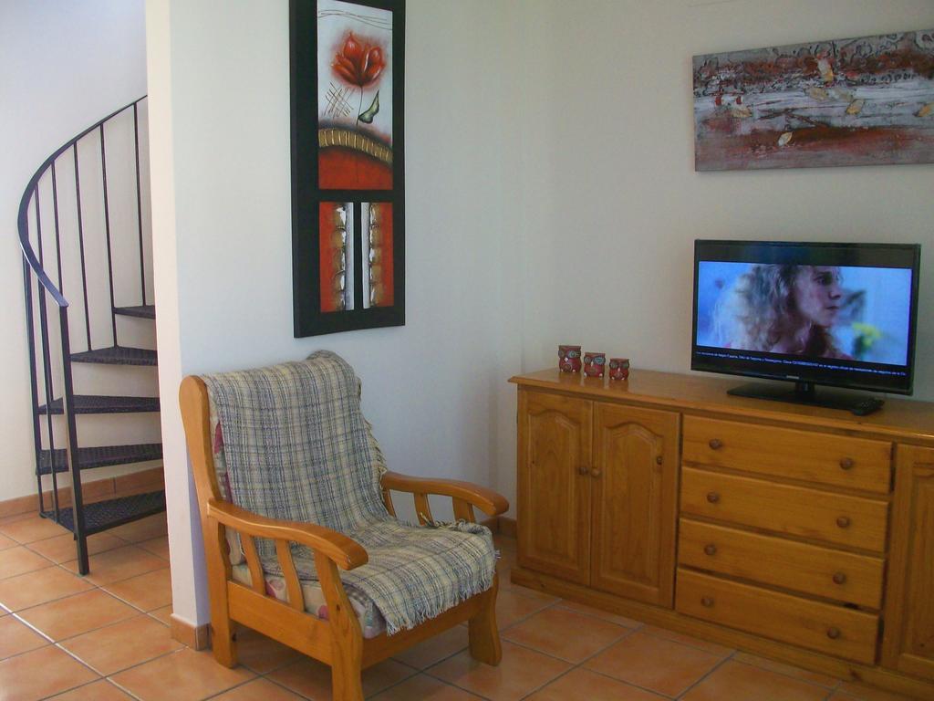 Apartamentos Par Tres - Oliva Nova מראה חיצוני תמונה